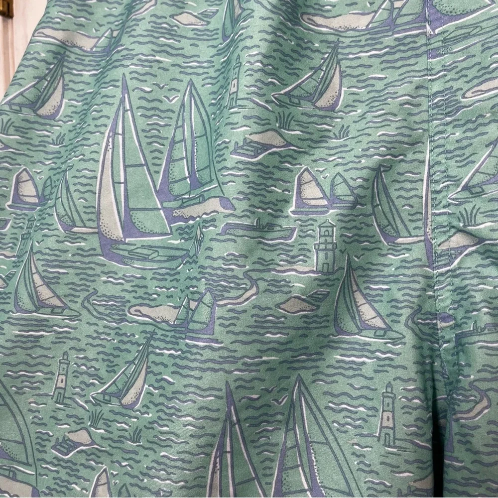 Vineyard Vines Men's Green Sailboat Swim Trunks Size XXL